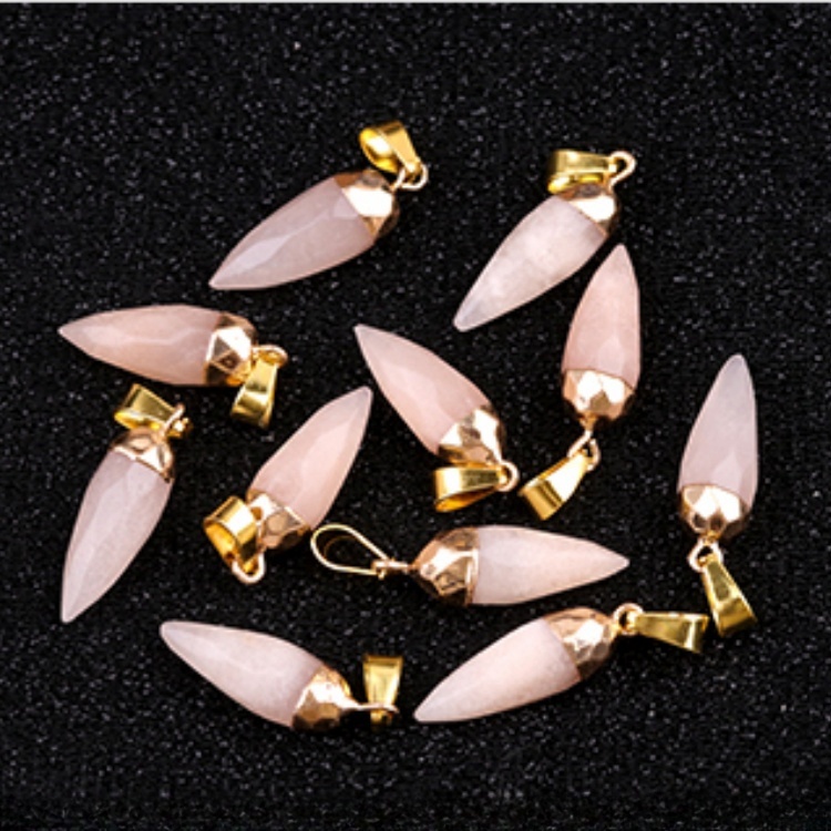 Handmade Craved Faceted Chili Gold Stone Pendant for Making Jewelry