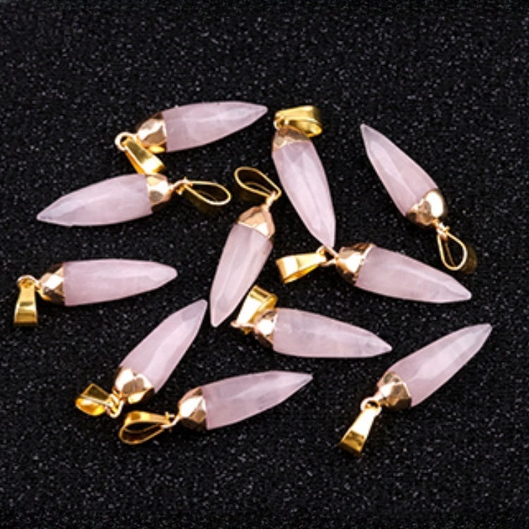 Handmade Craved Faceted Chili Gold Stone Pendant for Making Jewelry