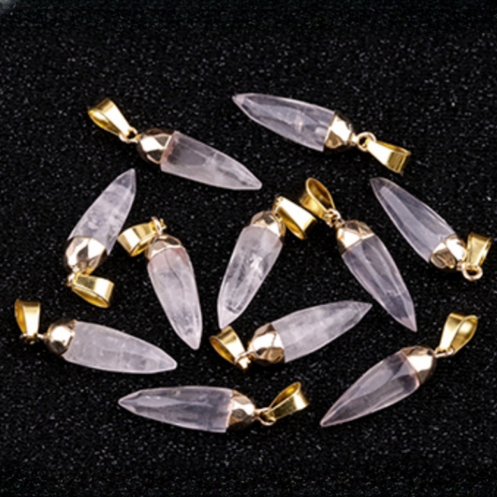 Handmade Craved Faceted Chili Gold Stone Pendant for Making Jewelry
