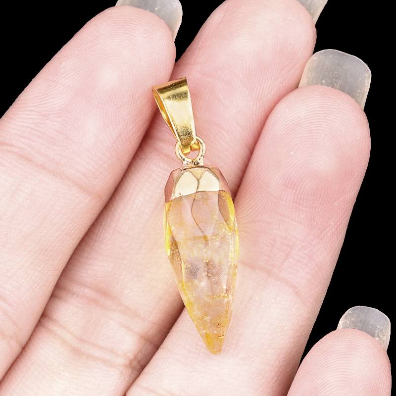Handmade Craved Faceted Chili Gold Stone Pendant for Making Jewelry