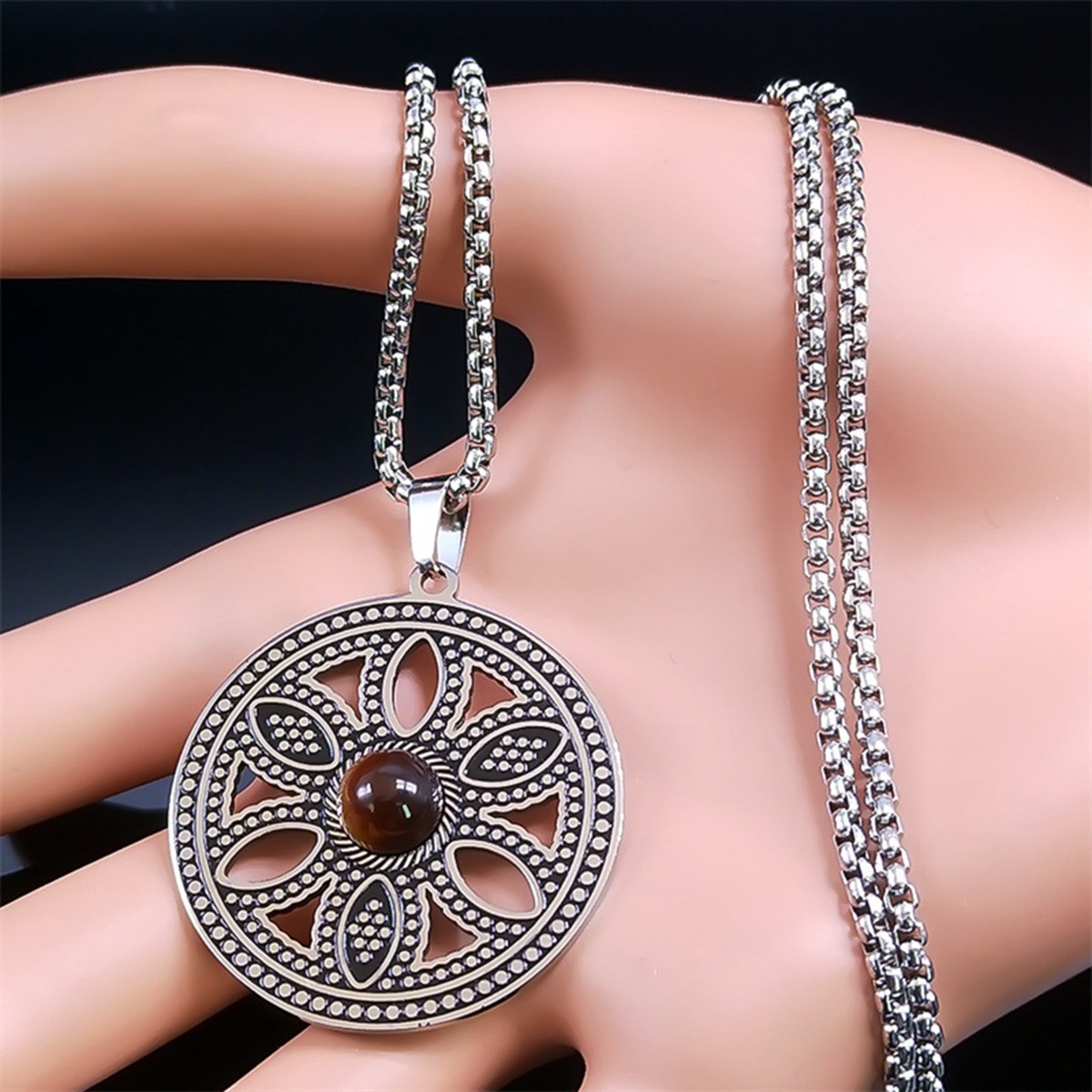 Hollow Round Flower Stainless Steel Necklace Natural Gemstone Cabs Pendant With 50CM Chain