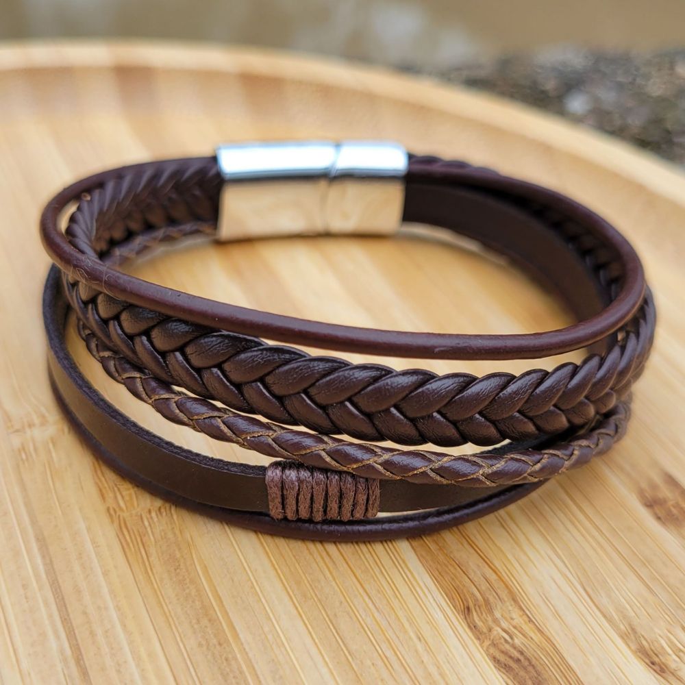 Multi-Layer Men's Braided Leather Bracelet Wristband Cuff Bracelet for Men Gifts Stainless Steel Clasp