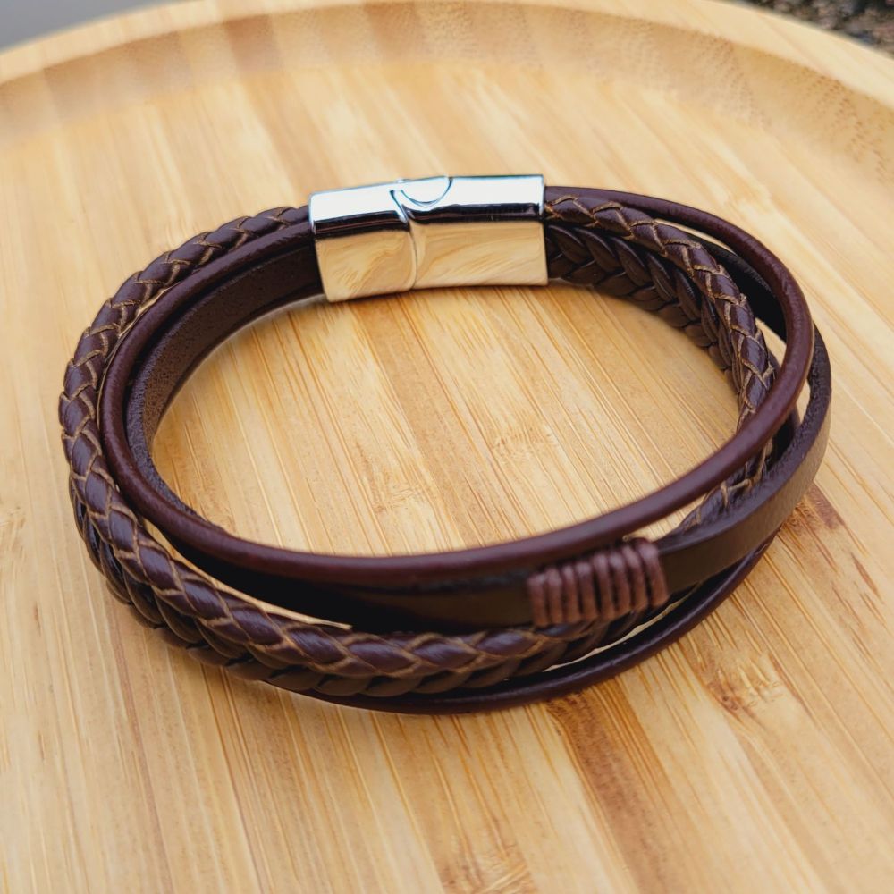 Multi-Layer Men's Braided Leather Bracelet Wristband Cuff Bracelet for Men Gifts Stainless Steel Clasp