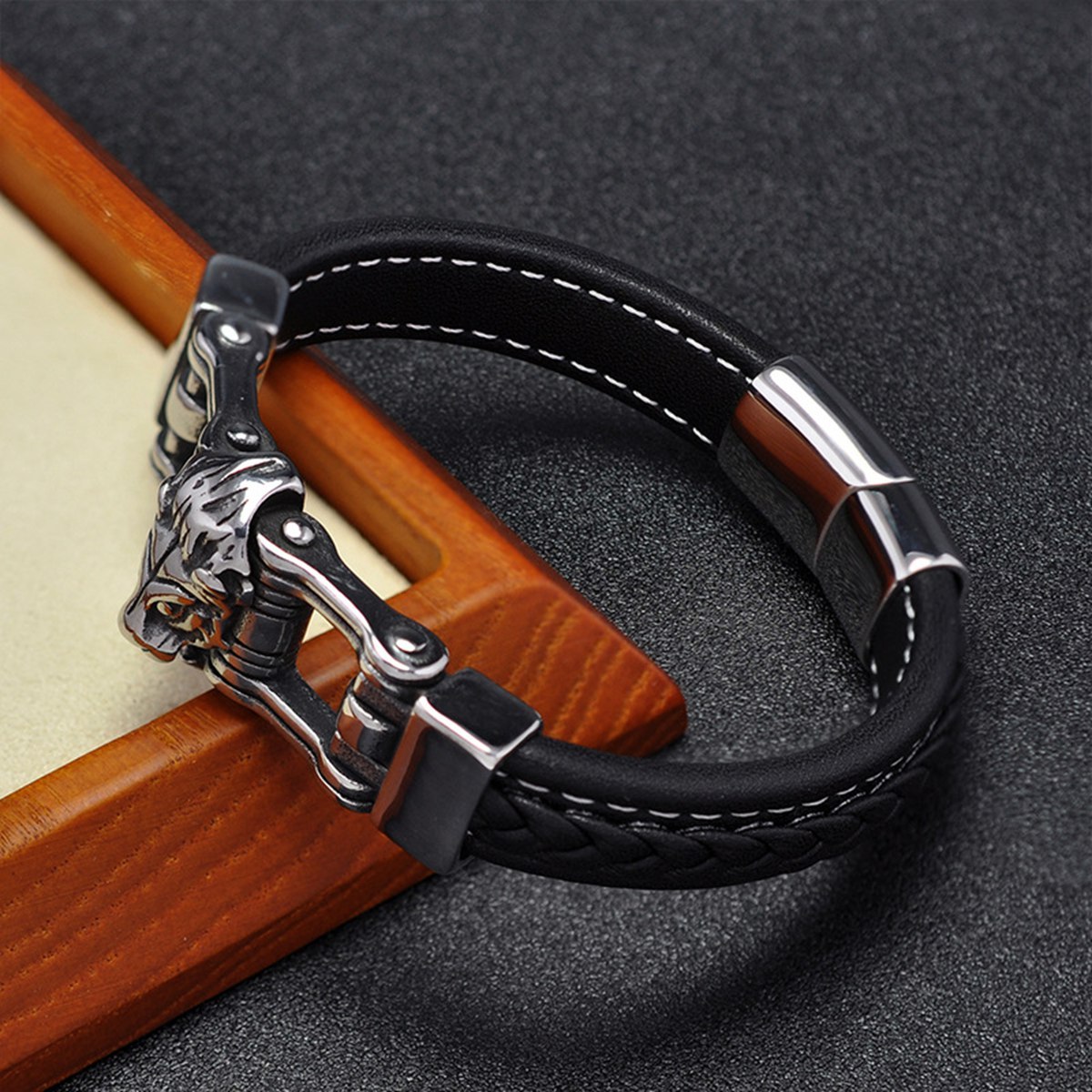 Men's Braided Leather Lion Head Stainless Steel Clasp Wristband Cuff Rope Bangle for Men Gifts