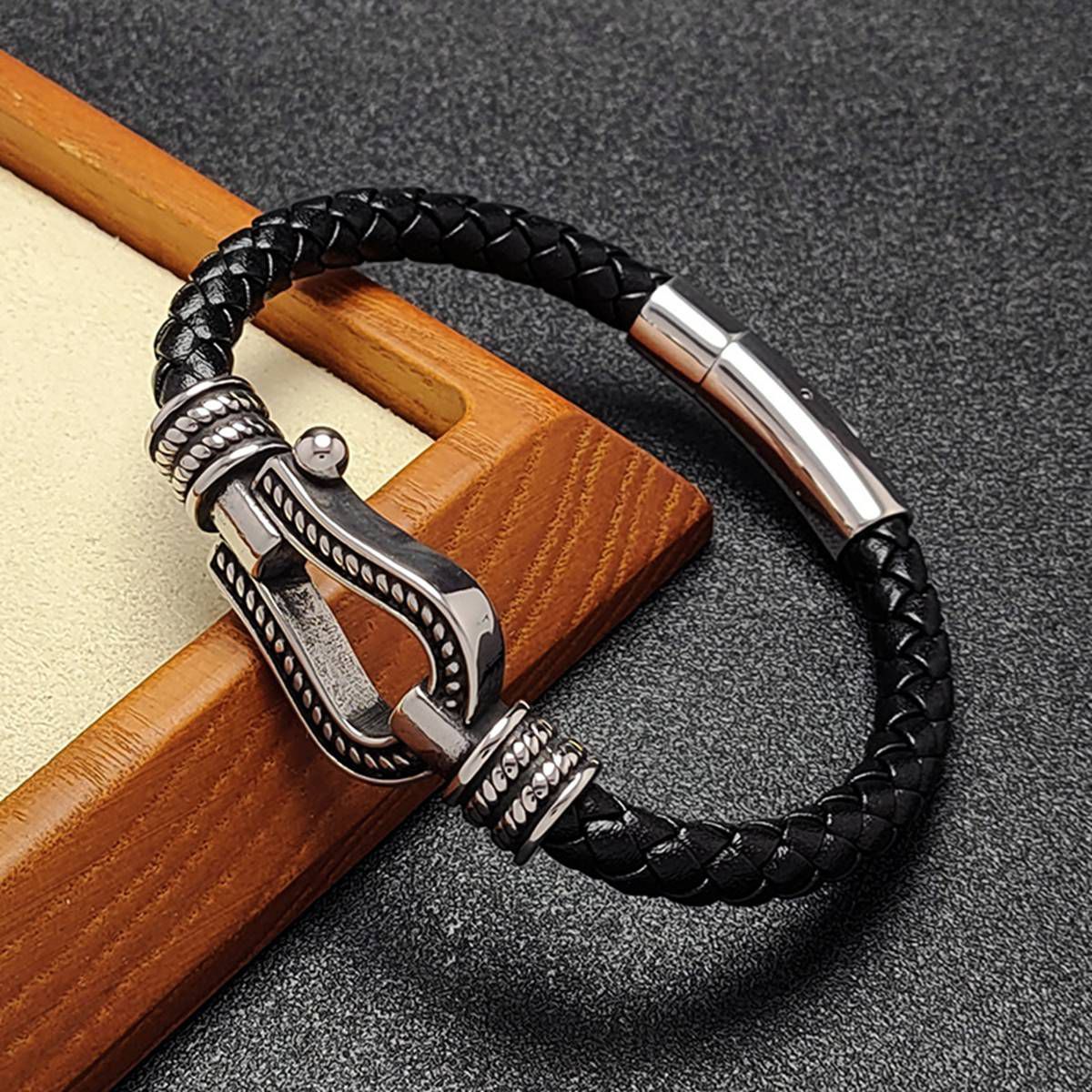 Men's Braided Leather Bracelet Silver Hourseshoe Clasp Stainless Steel Clasp Wristband Cuff Rope Bangle for Men Gifts