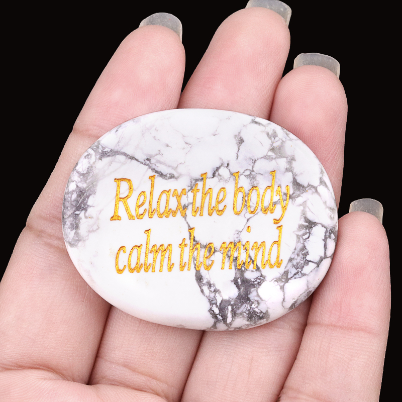 Green Aventurine Thumb Worry Stone for Anxiety Stress Relief Chakra Crystals Oval Gemstone Meditation Home Decor Valentines Day Gift