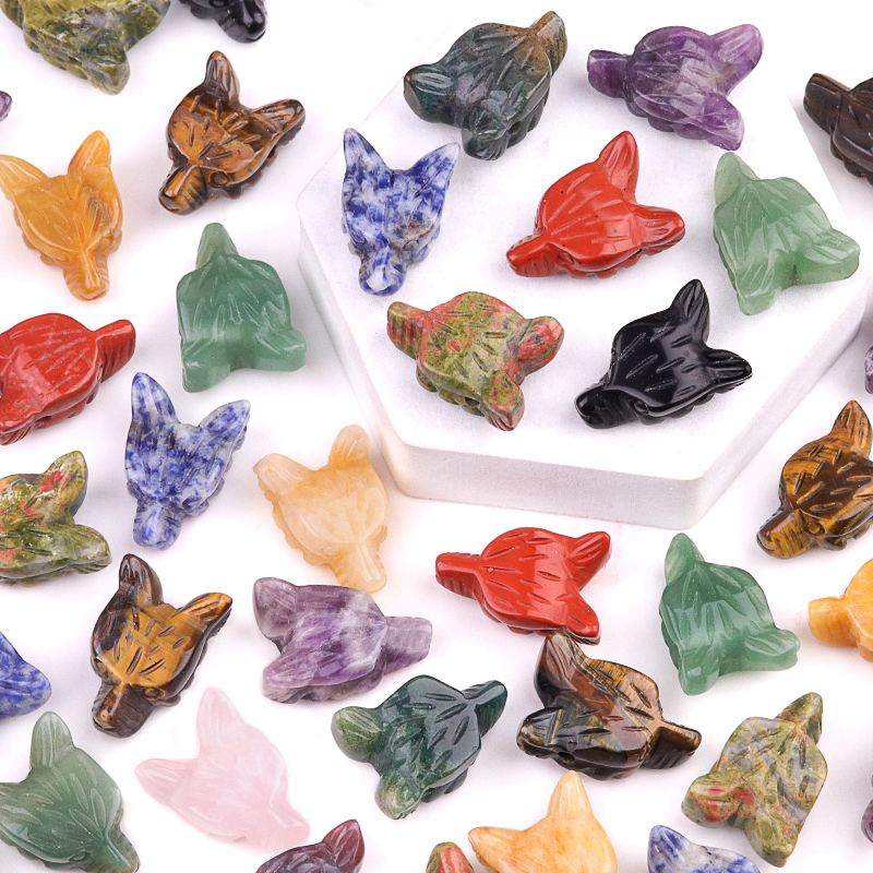 Handmade Craved 1.0Inch Gemstone Wolf Head  for Making Jewelry  Drilled 2.0MM Side Hole Animal Ornamentfor Home & Office Decoration