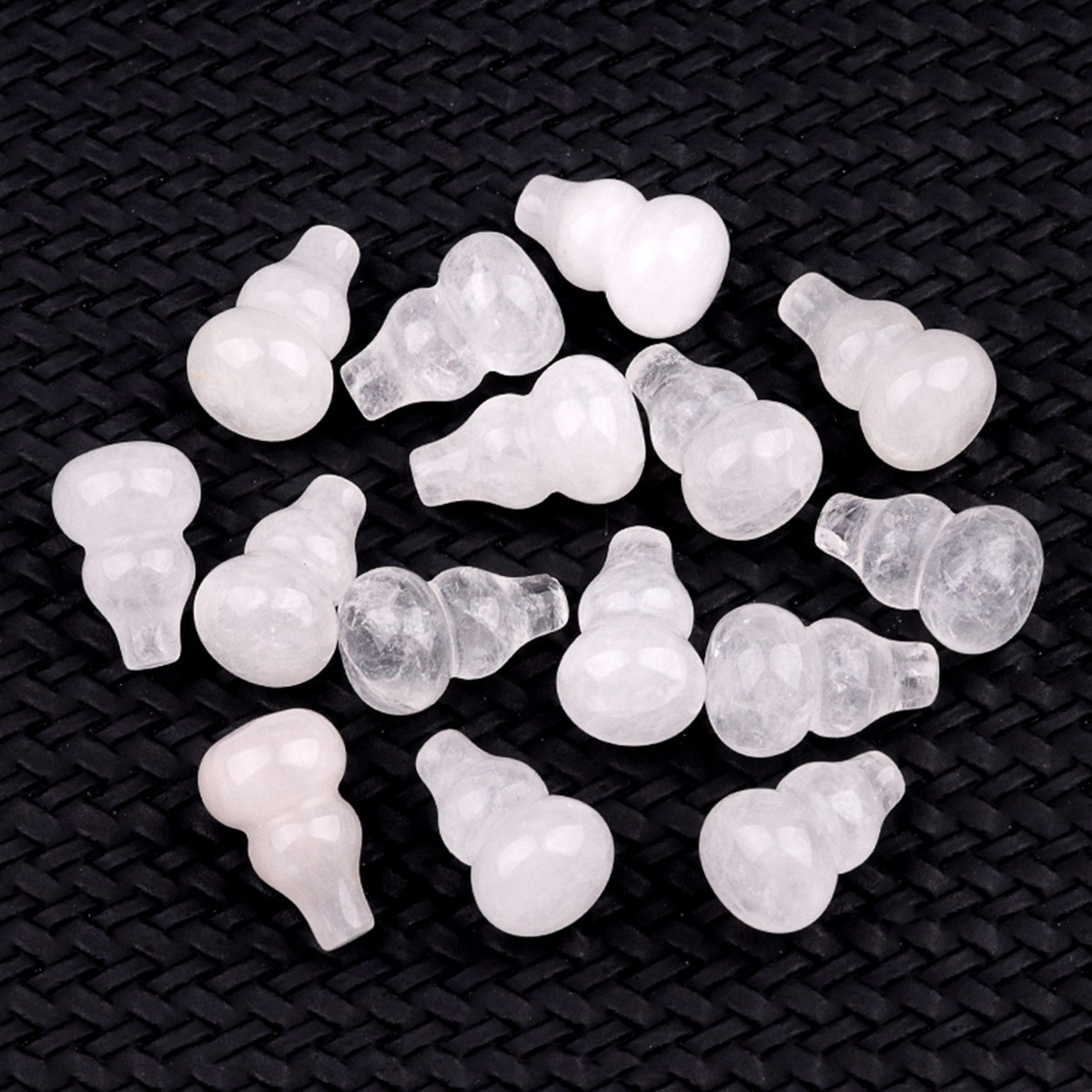 Handmade Carved Mini Gourd Stone Home Decoration Worry Stones Crystal Crafts