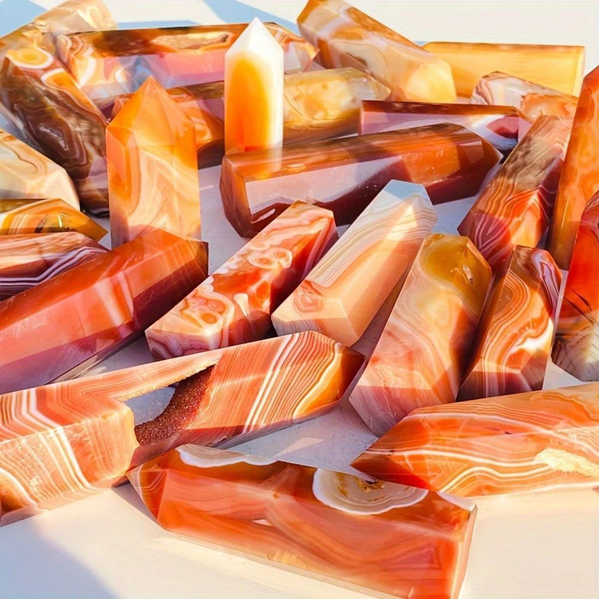 Striped Red Agate Single Pointed Hexagonal Prism Beads Ornament