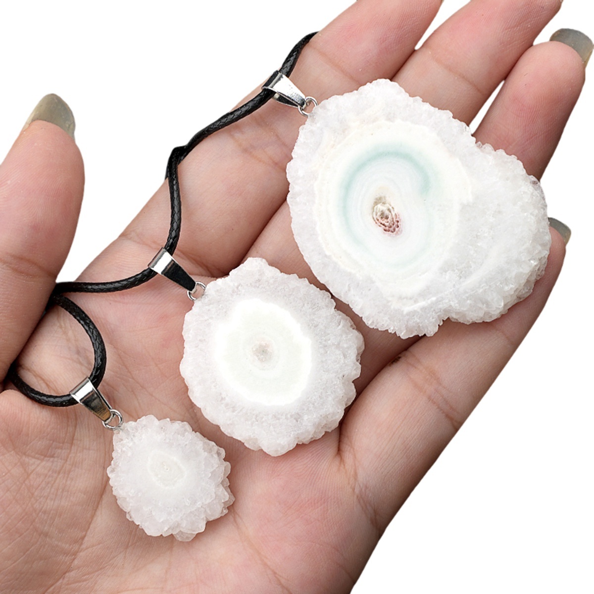 Druzy Agate Crystal Flower Pendant Necklace 45CM Black Cord