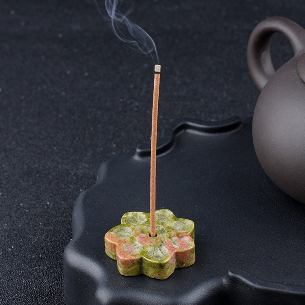 Lotus Flower Aromatherapy Pendant, 30MM Crystal Grid Stone Fragrance Holder for Essential Oils, DIY Chakra Jewelry Gift, Manifestation Tool