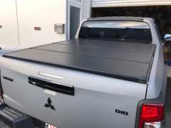 Hard Tri-Fold Truck Bed Tonneau Cover for Different Models