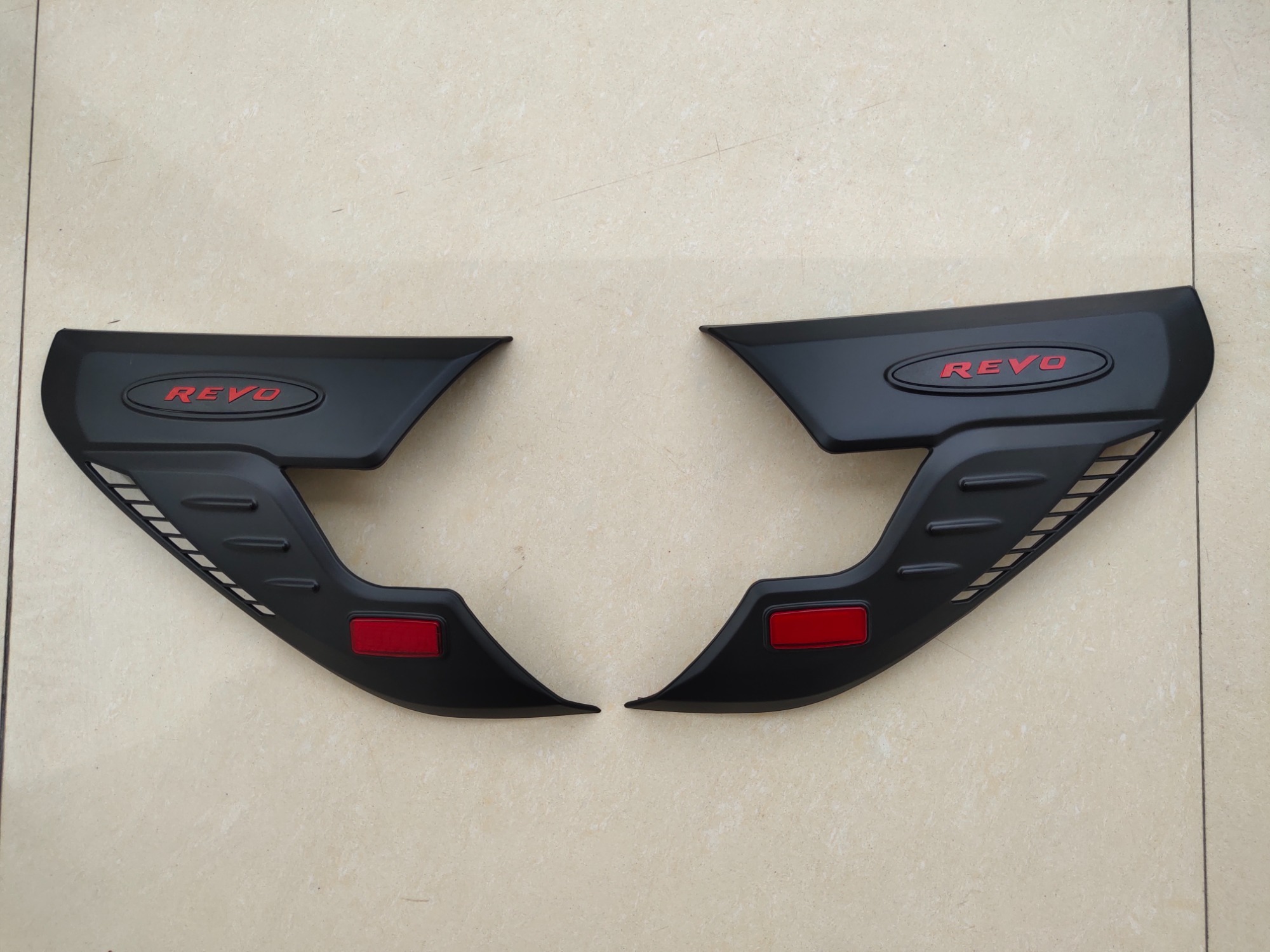 Custom Car Accessories Body Kit for Toyota Hilux 2021