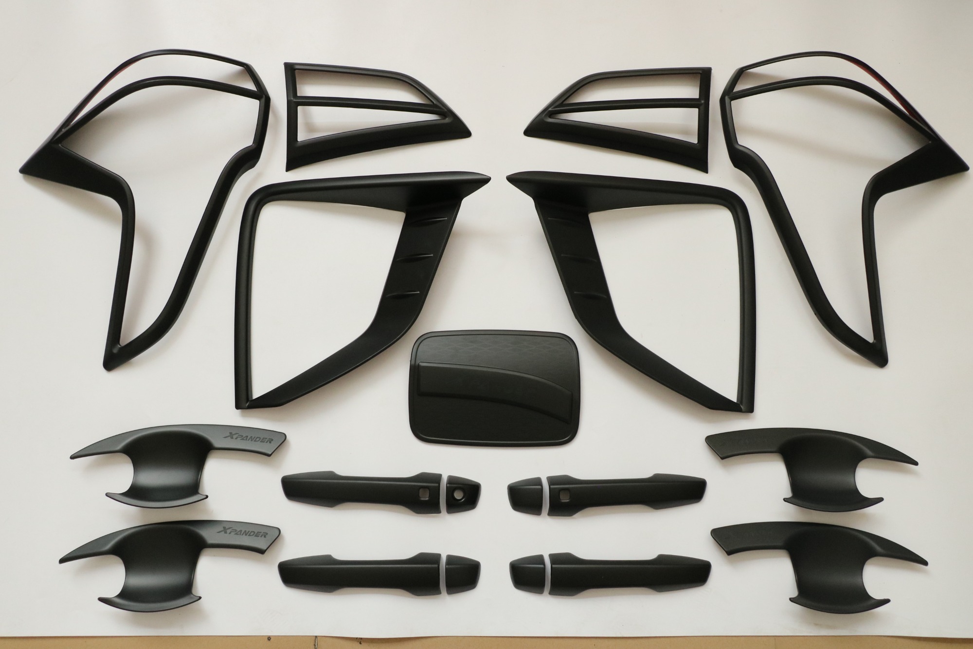 Factory Direct Car Accessories Light Cover Combo Set for Mitsubishi Xpander