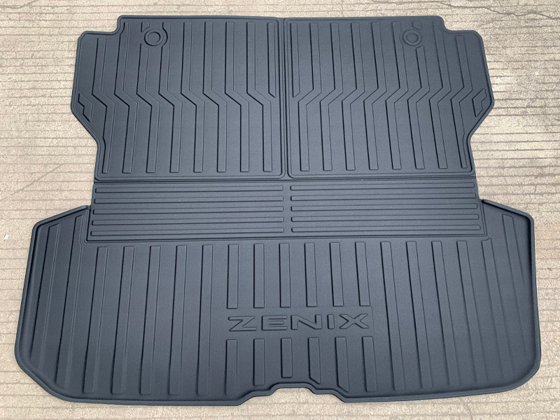 Wholesale Custom Back Seat Car Trunk Mats Cargo Tray Liner for Toyota Innova Zenix 2023