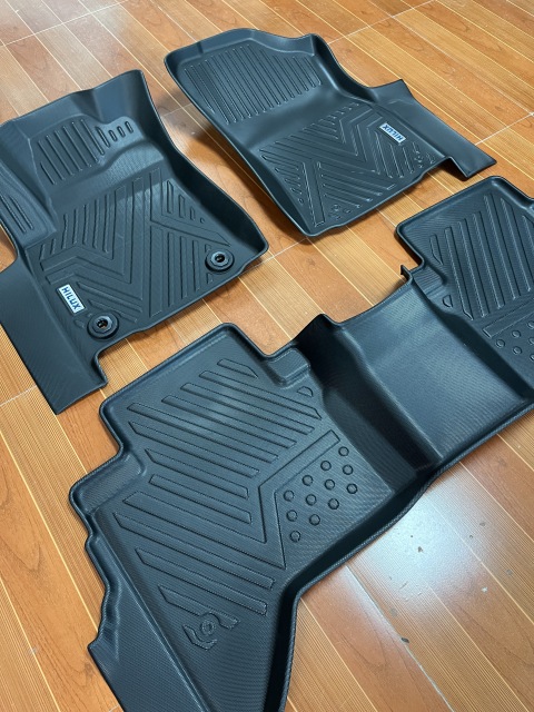 Wholesale Custom 5D Car Carpet Floor Mats for Toyota Hilux Revo