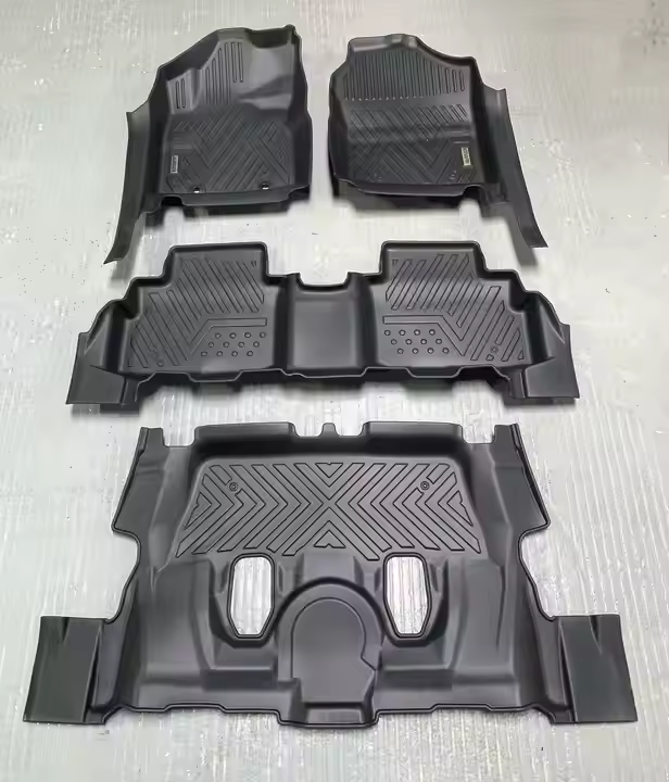 Custom Logo Car Floor Mats 5D/7D for Toyota Avanza Veloz 2022-2024