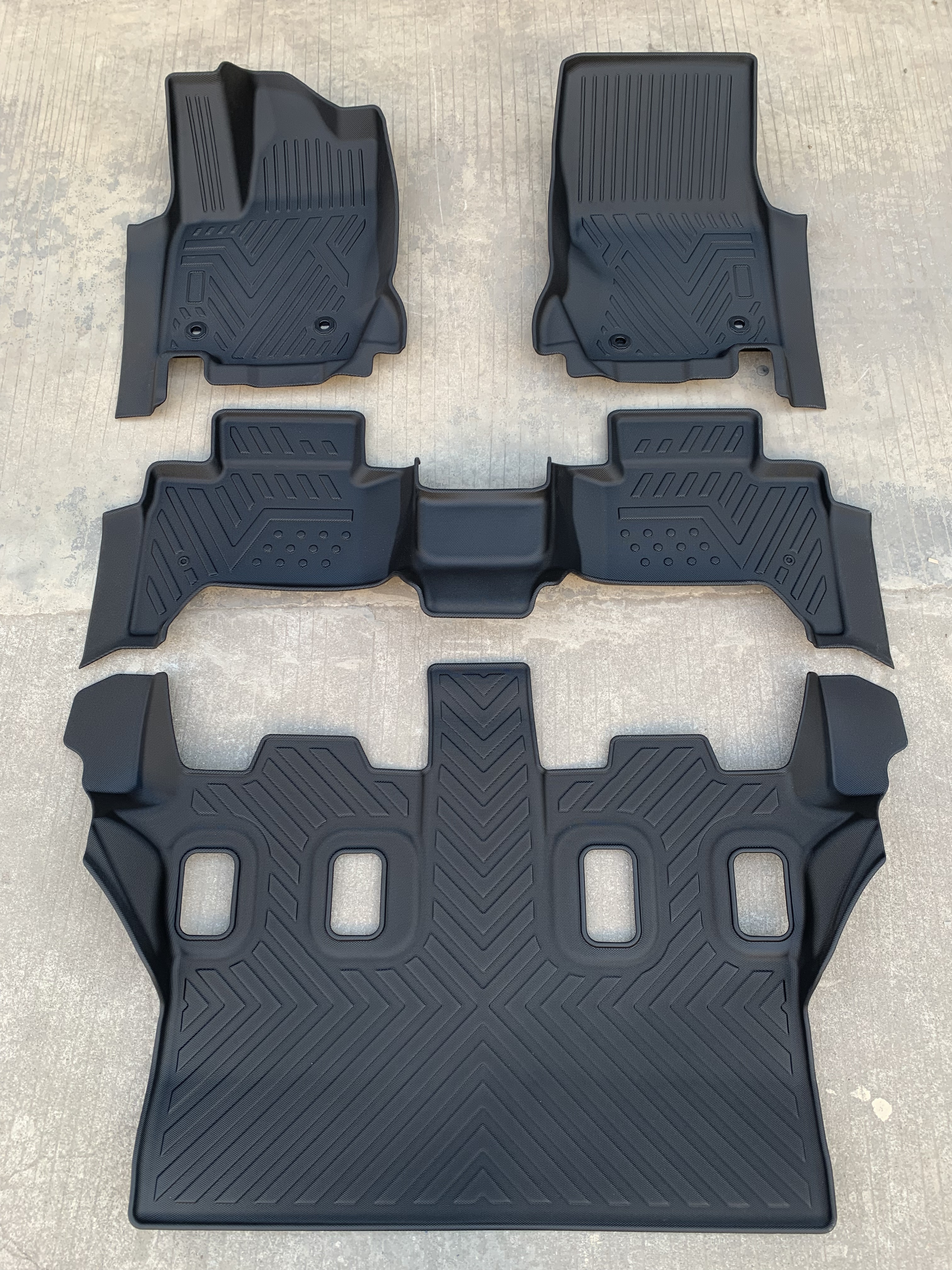 Custom Car Floor Mats for Land Cruiser LC250 2024