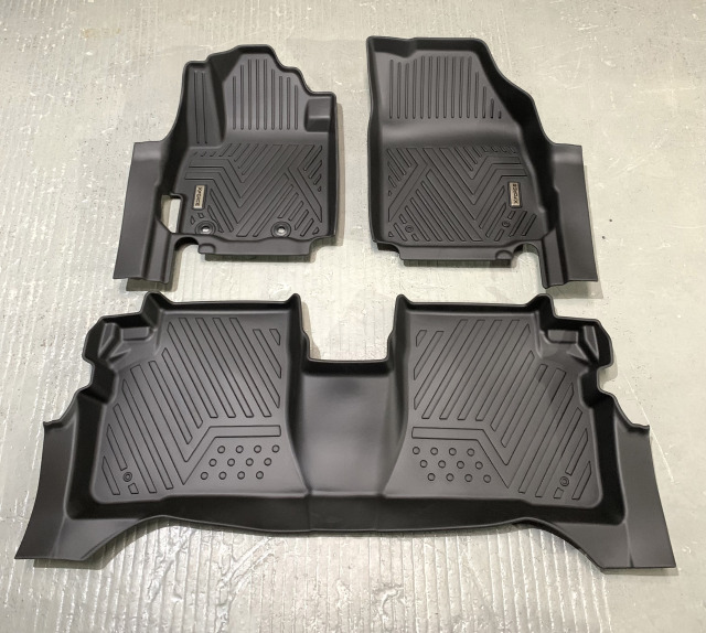 Wholesale Custom Car Floor Mats for Mitsubishi Outlander/Xforce 2024