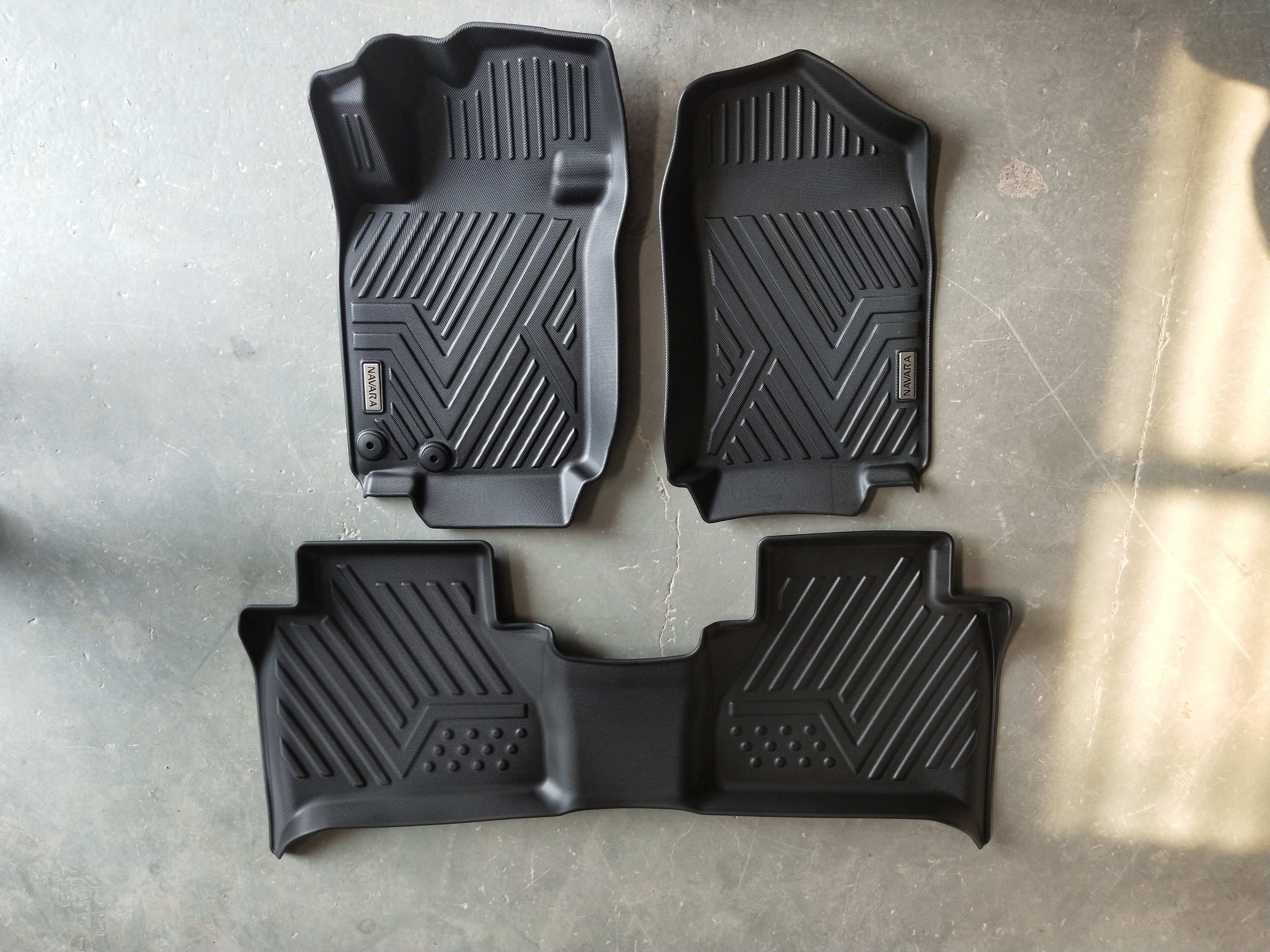 Factory Custom Car Floor Mats for Nissan Frontier Navara 2021