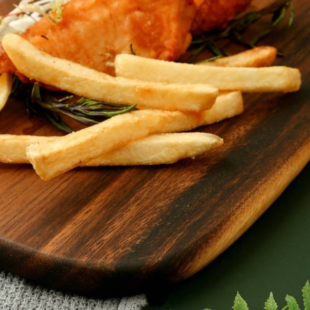 6" x 14.5" Acaia Wood Serving Board With Handle