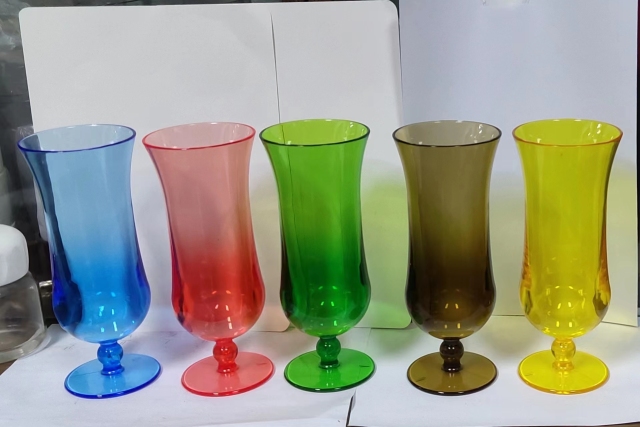 16oz Plastic Hurricane Glasses Cocktail Drinkware