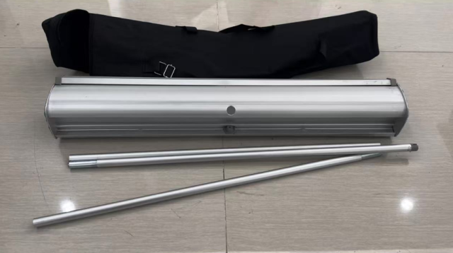 Economy Retractable Banner Display - 24"