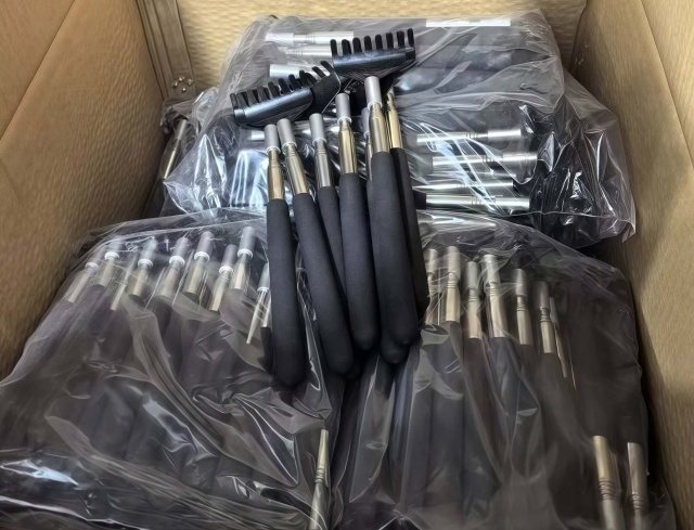 Extendable Back Scratcher