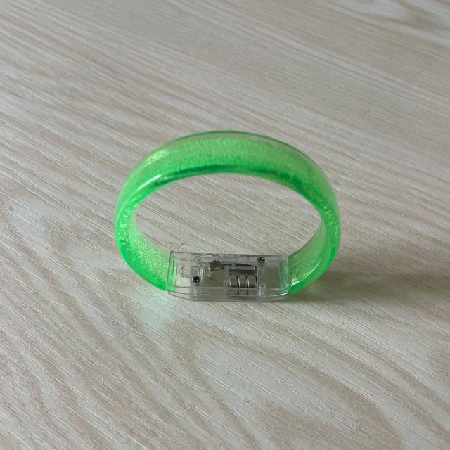 Glow LED Flashing Light Up Bracelets Wristband/Bubble Bracelet