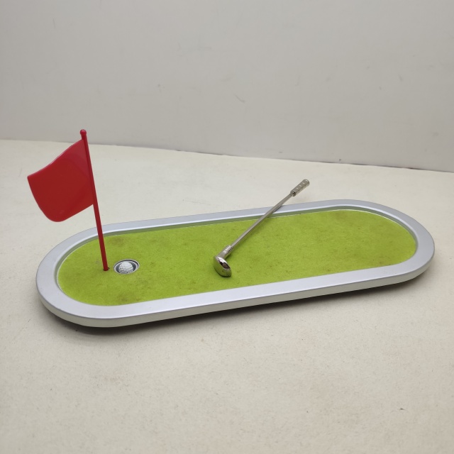 Mini Metal Tabletop Golf Game Set