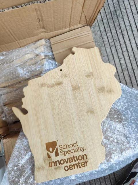 USA/ State shaped Bamboo Cutting Board