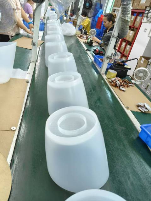Tilted LED Plastic Ice Bucket