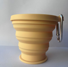 Folding Silicone Cup Outdoor Travel Mug with Lid Carabiner