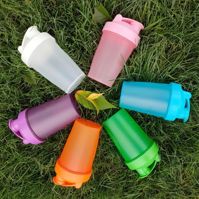 14 oz Plastic Shaker Bottles W/ Snap Lid Mixing Ball