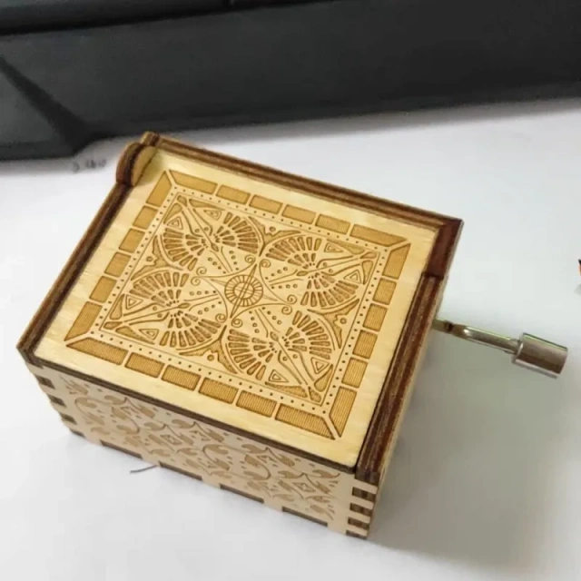 Festival Wood Hand-Crank Music Box with Customized Melody