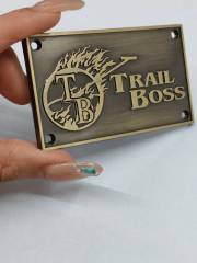 Embossed Zinc Alloy Nameplate Die-Cast Label Badge