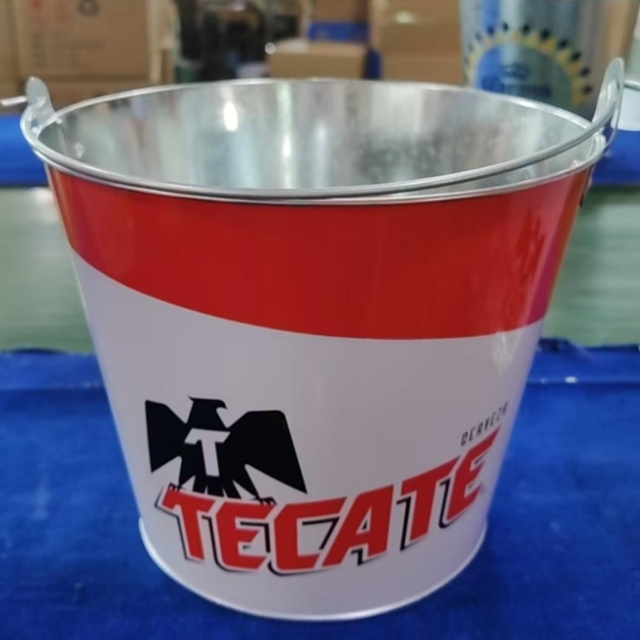 5.28quart Handheld Galvanized Bar Beer Cooling Ice Bucket