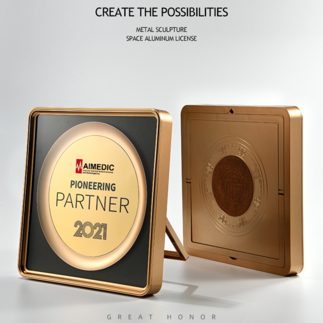 Acrylic Coating Gold Metal Award Corporate License Plaque