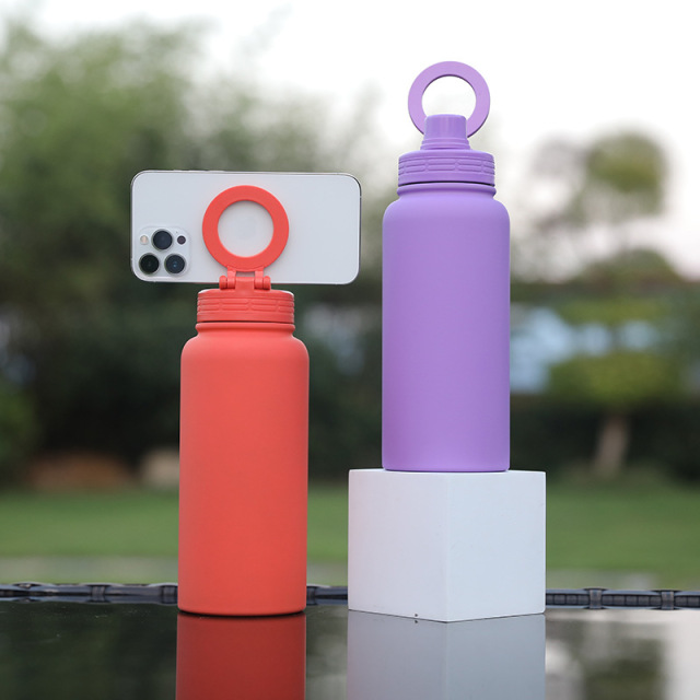 34oz Vacuum Insulated Sports Bottle w/ Magnetic Phone Mount