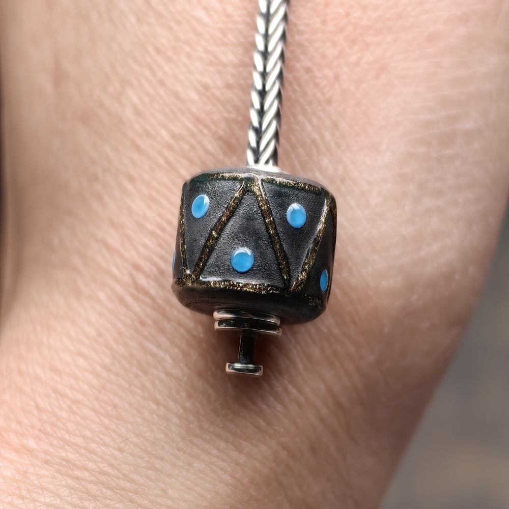 Moss Glitter Blue Dots