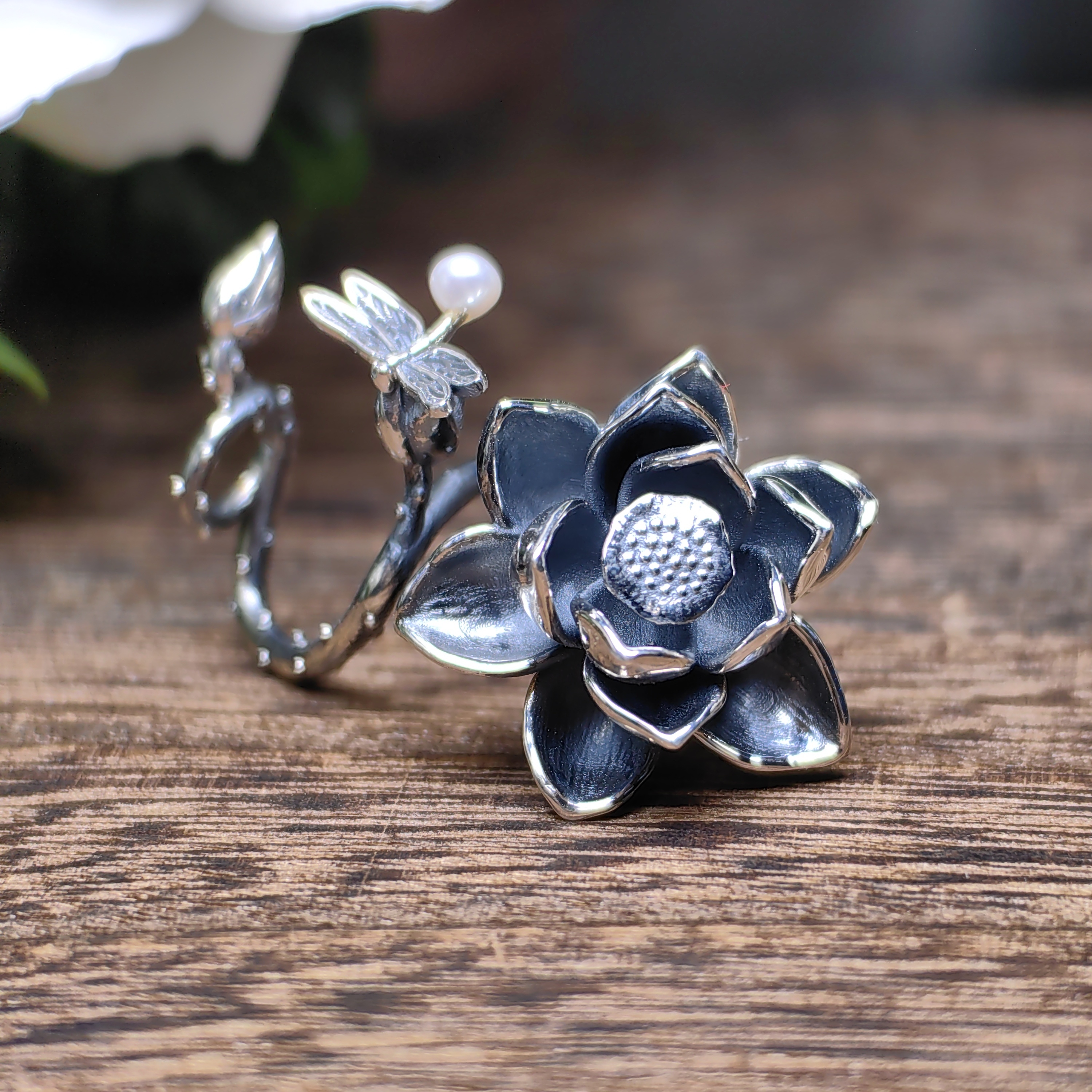 Dragonfly Lotus Hug