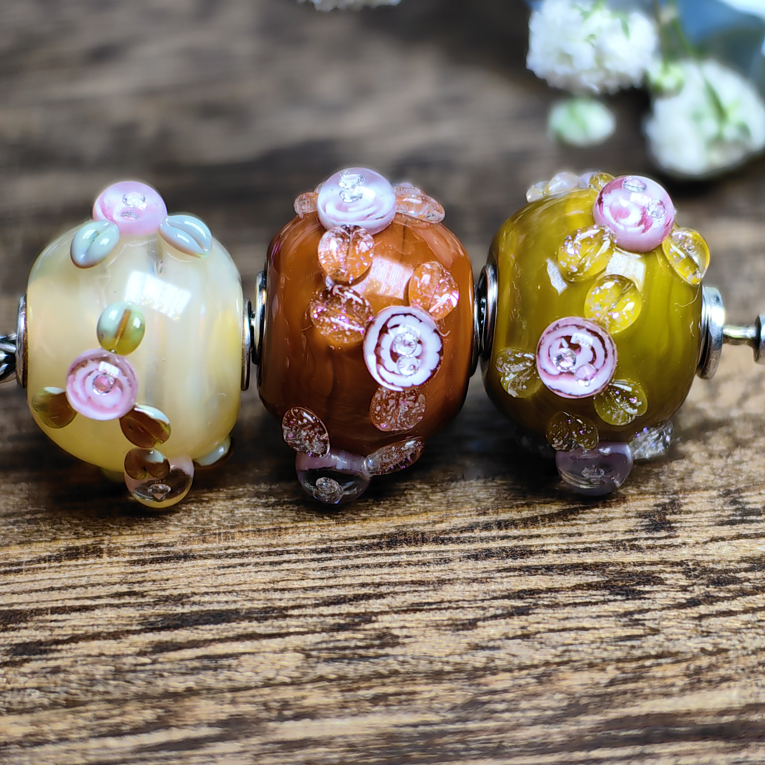 Brown Wishiper Rosas