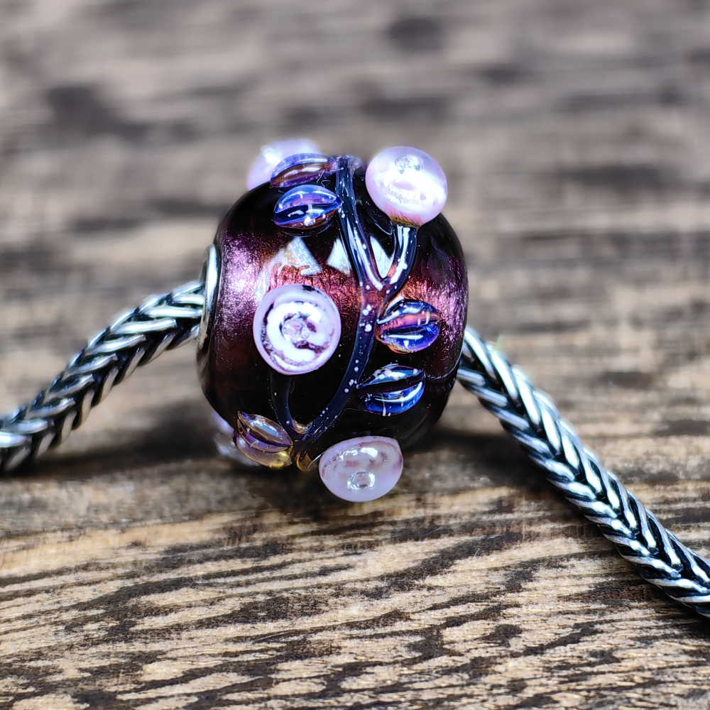 Burgundy Rose World