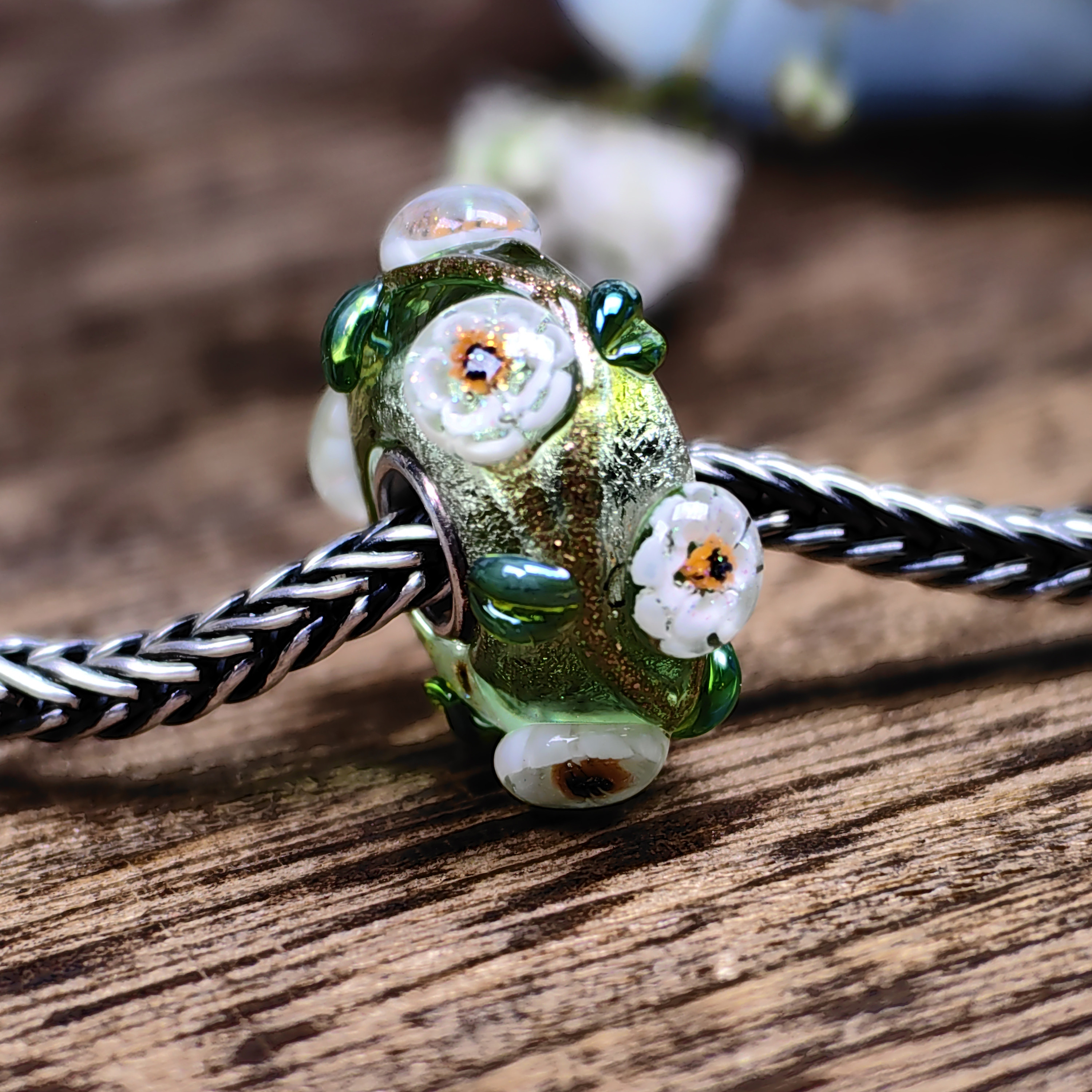Palladium Icy Green Camellia