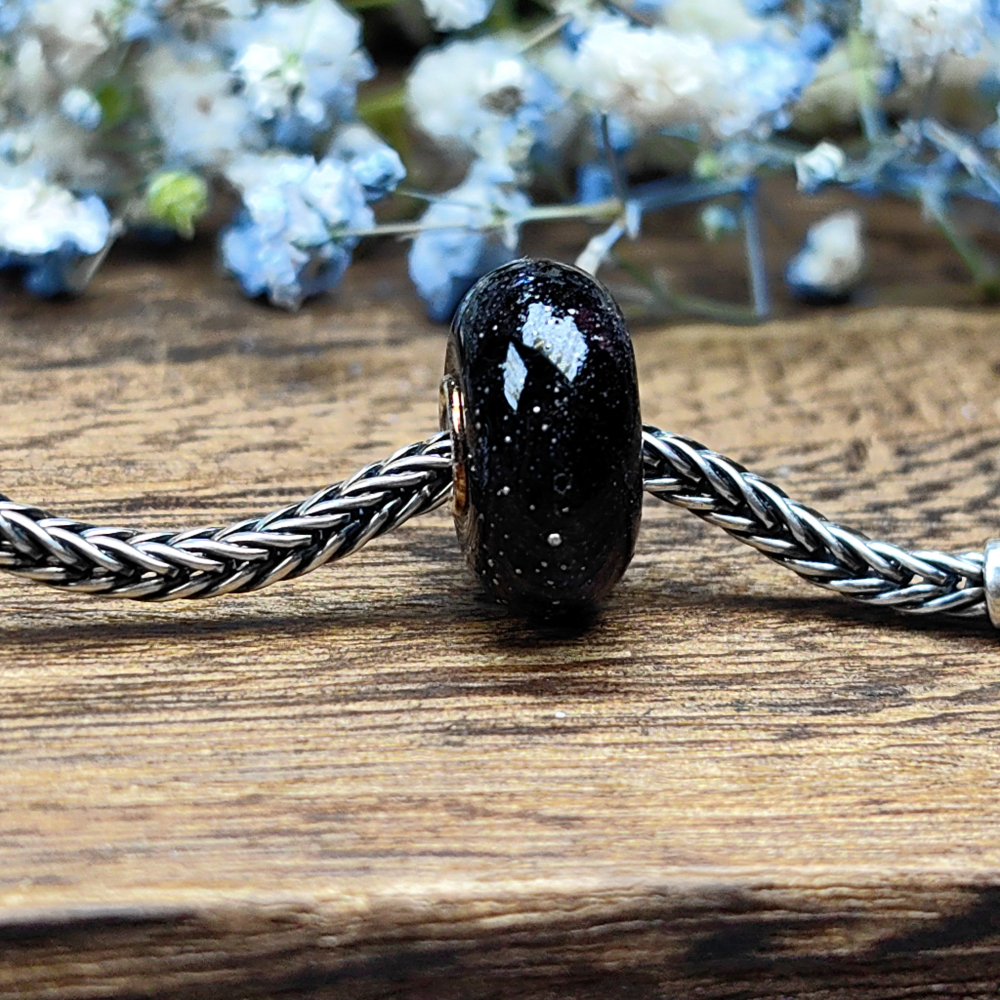 Black Silver dots