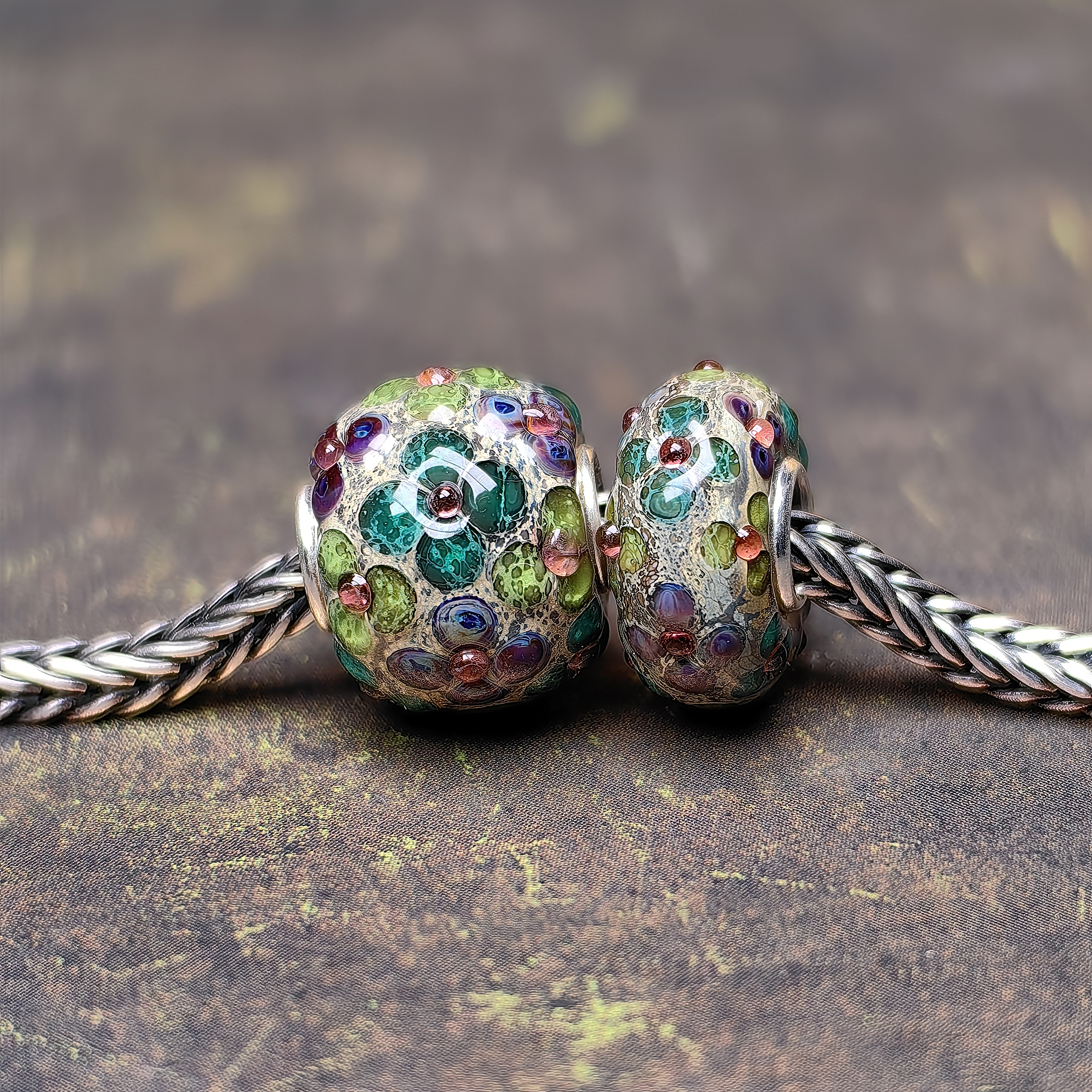 Earth Monet Flower Mini