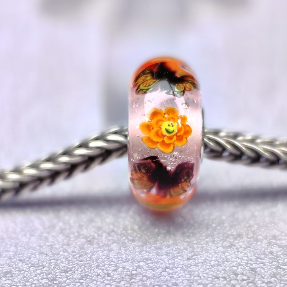 Simling faces Flowers