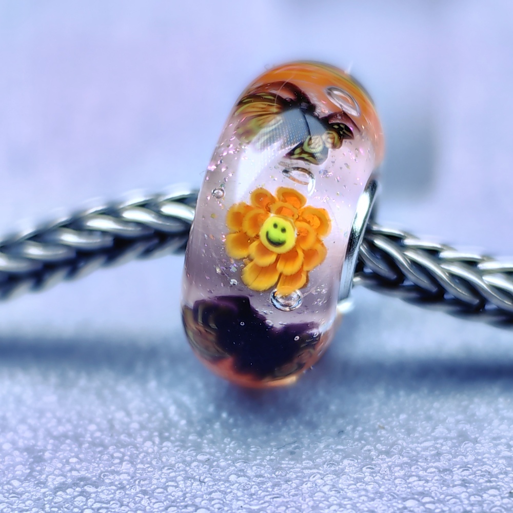 Simling faces Flowers