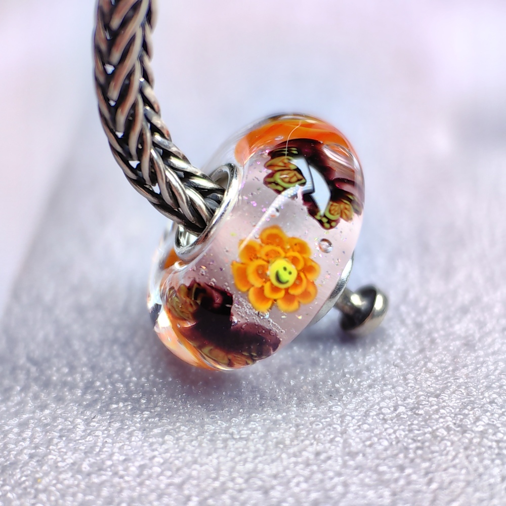 Simling faces Flowers