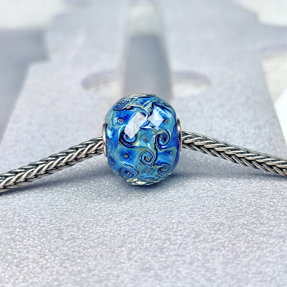 Ocean Multiple Swirls